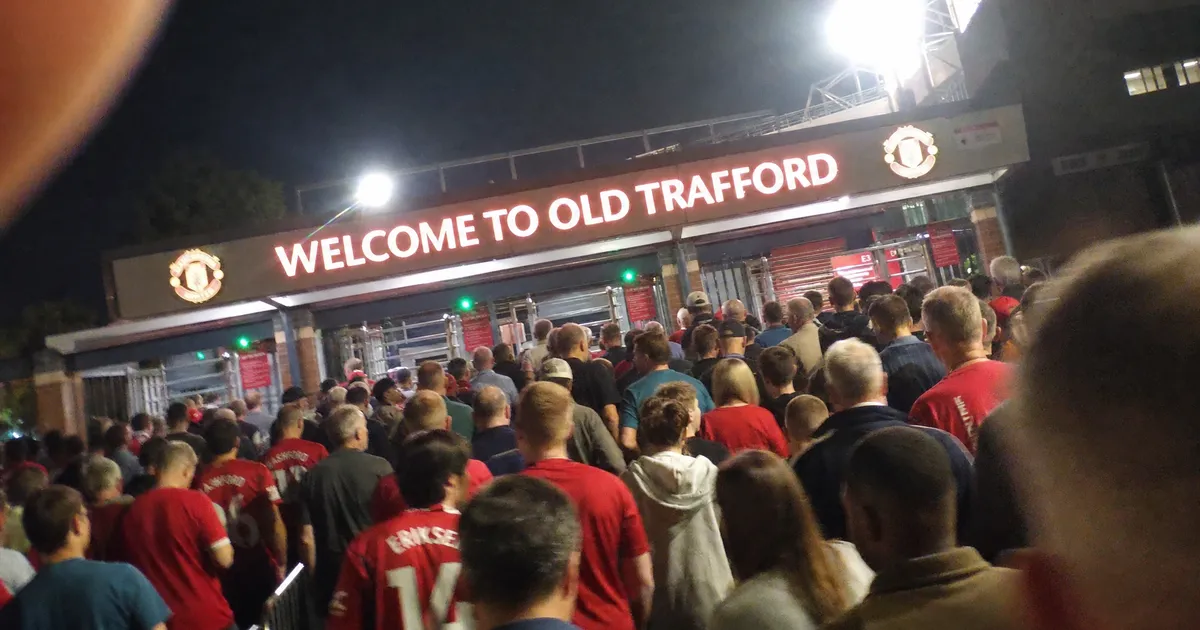 Manchester United Season Tickets: How to Get One and Beat the Waiting List