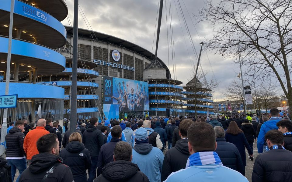 Manchester City Ticket Alerts: How They Work — Manchester City matchday photo